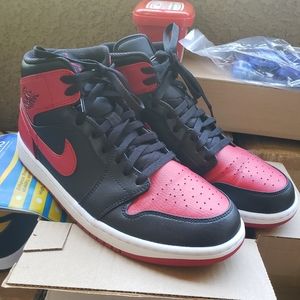 Air Jordan 1 Mid Banned / Bred colorway (CUSTOM)